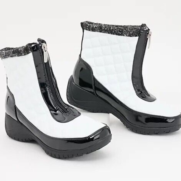 Khombu Shoes - New Khombu Women's Shoe Ankle Boots Bootie Megan Waterproof Front Zip White NIB
